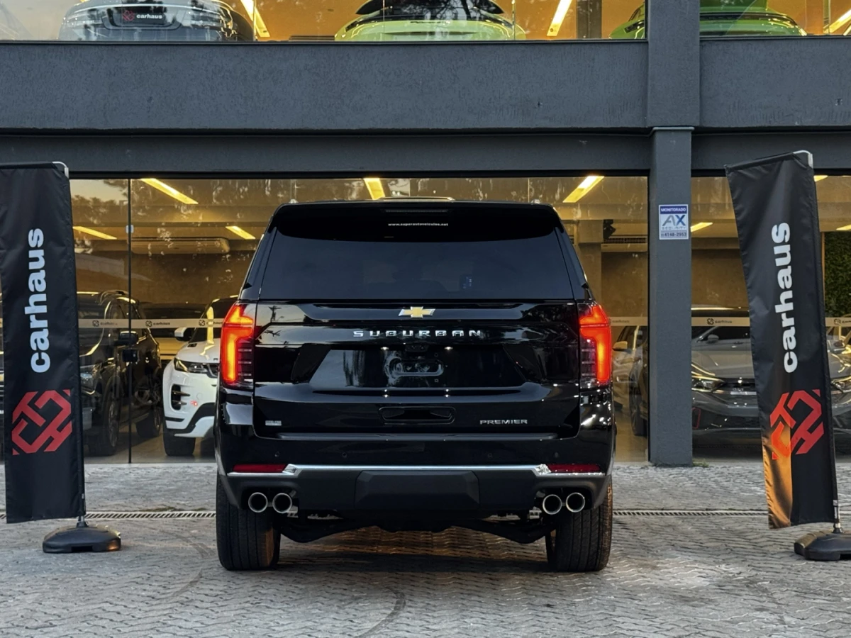 Chevrolet Suburban — foto 6