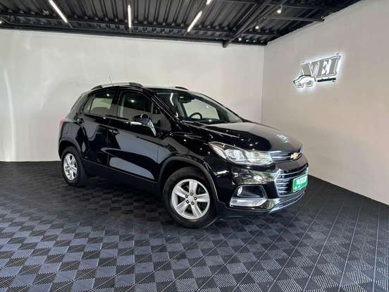 CHEVROLET-TRACKER-2017