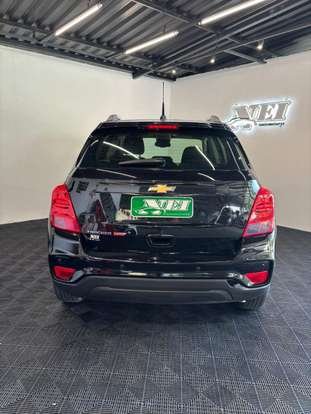 CHEVROLET-TRACKER-2017