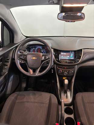 CHEVROLET-TRACKER-2017