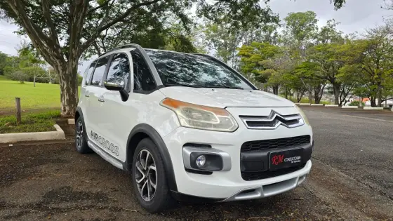 CITROËN AIRCROSS 1.6 EXCLUSIVE 16V FLEX 4P AUTOMÁTICO