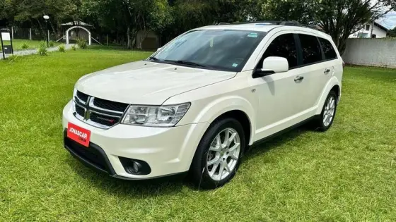 DODGE JOURNEY 3.6 RT AWD V6 GASOLINA 4P AUTOMÁTICO DODGE JOURNEY 3.6 RT AWD V6 GASOLINA 4P AUTOMÁTICO