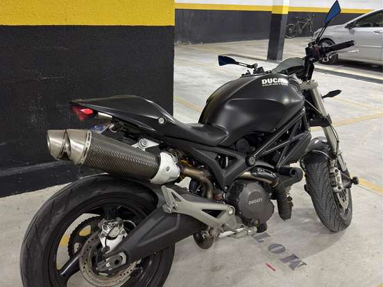 DUCATI-MONSTER 696 DUCATI-MONSTER 696-2010