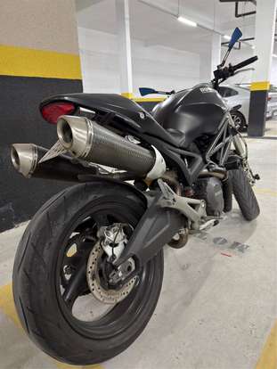 DUCATI-MONSTER 696-2010
