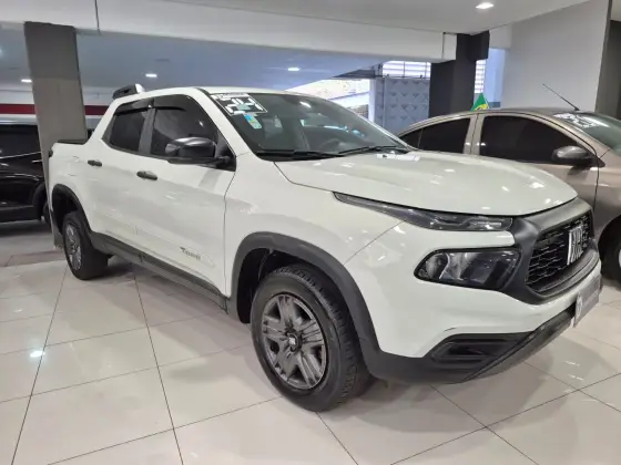 FIAT TORO 1.3 TURBO 270 FLEX ENDURANCE AT6 FIAT TORO 1.3 TURBO 270 FLEX ENDURANCE AT6