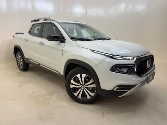 FIAT TORO 2.0 16V TURBO DIESEL VOLCANO 4WD AT9 FIAT TORO 2.0 16V TURBO DIESEL VOLCANO 4WD AT9