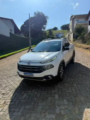 FIAT TORO 2.0 16V TURBO DIESEL VOLCANO 4WD AT9 FIAT TORO 2.0 16V TURBO DIESEL VOLCANO 4WD AT9