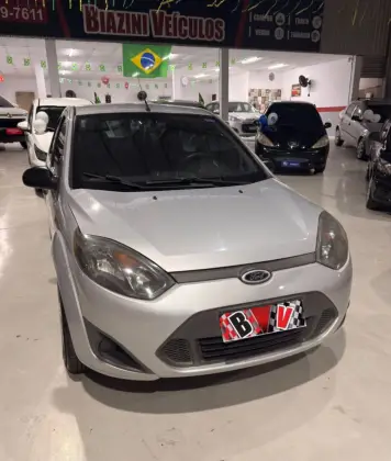FORD FIESTA 1.6 ROCAM HATCH 8V FLEX 4P MANUAL FORD FIESTA 1.6 ROCAM HATCH 8V FLEX 4P MANUAL