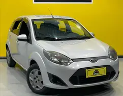 FORD FIESTA 1.0 ROCAM SE 8V FLEX 4P MANUAL FORD FIESTA 1.0 ROCAM SE 8V FLEX 4P MANUAL