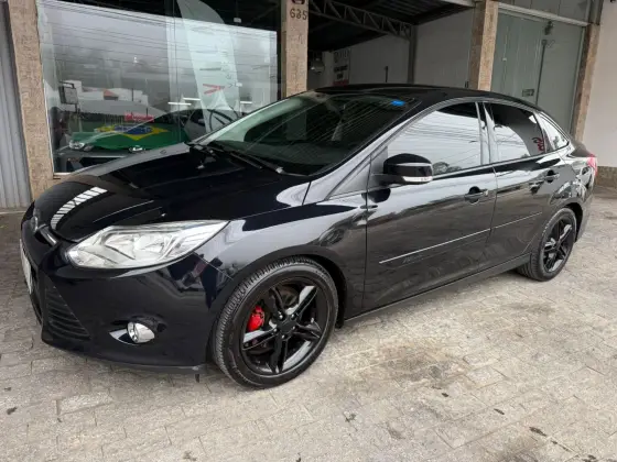 FORD FOCUS 2.0 SE 16V FLEX 4P POWERSHIFT FORD FOCUS 2.0 SE 16V FLEX 4P POWERSHIFT