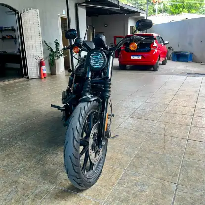 HARLEY-DAVIDSON-SPORTSTER IRON 883-2019