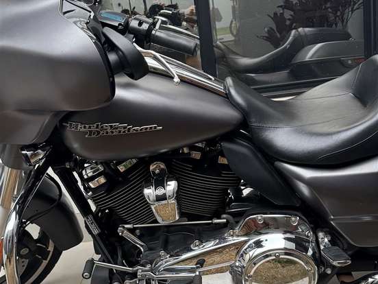 HARLEY-DAVIDSON-STREET GLIDE HARLEY-DAVIDSON-STREET GLIDE-2017