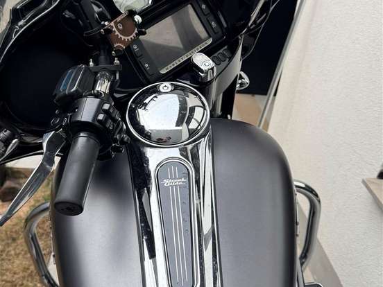 HARLEY-DAVIDSON-STREET GLIDE HARLEY-DAVIDSON-STREET GLIDE-2017