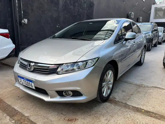 HONDA CIVIC 1.8 LXS 16V FLEX 4P AUTOMÁTICO
