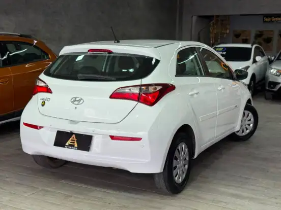 HYUNDAI-HB20-2018