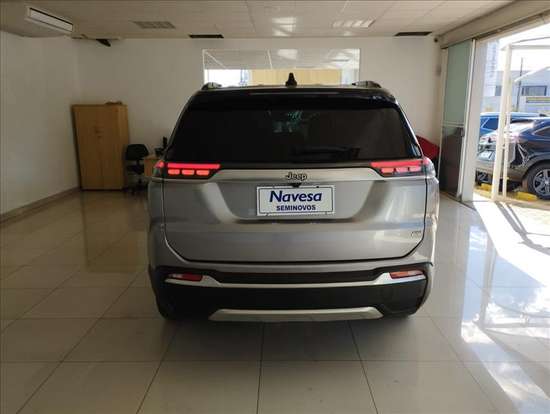 JEEP-COMMANDER-2025