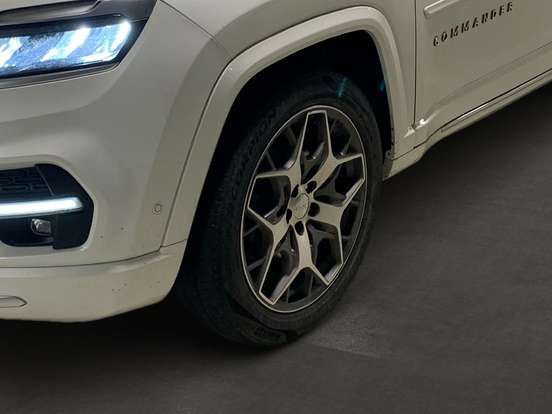 JEEP-COMMANDER-2022