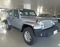 JEEP WRANGLER 3.6 UNLIMITED SAHARA 4X4 V6 GASOLINA 4P AUTOMÁTICO JEEP WRANGLER 3.6 UNLIMITED SAHARA 4X4 V6 GASOLINA 4P AUTOMÁTICO