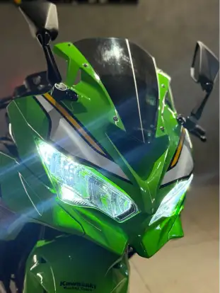 KAWASAKI-NINJA ZX-4R-2025