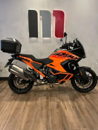 KTM 1290 SUPER ADVENTURE S KTM 1290 SUPER ADVENTURE S