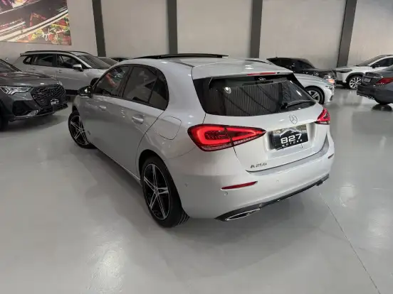 MERCEDES-BENZ-A 250-2018