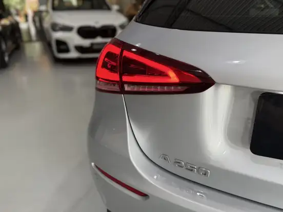 MERCEDES-BENZ-A 250-2.0 CGI GASOLINA VISION 7G-DCT MERCEDES-BENZ-A 250-2018
