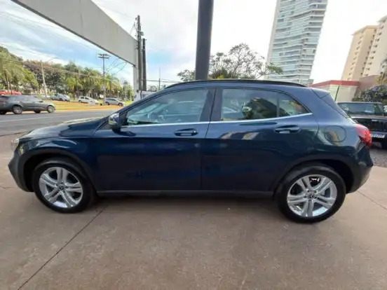 MERCEDES-BENZ-GLA 200-2019