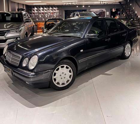 MERCEDES-BENZ-E 320-3.2 ELEGANCE V6 GASOLINA 4P AUTOMÁTICO MERCEDES-BENZ-E 320-1997