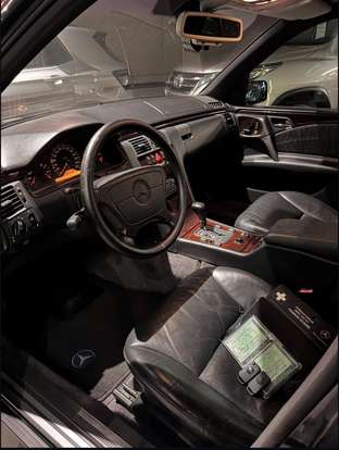 MERCEDES-BENZ-E 320-1997