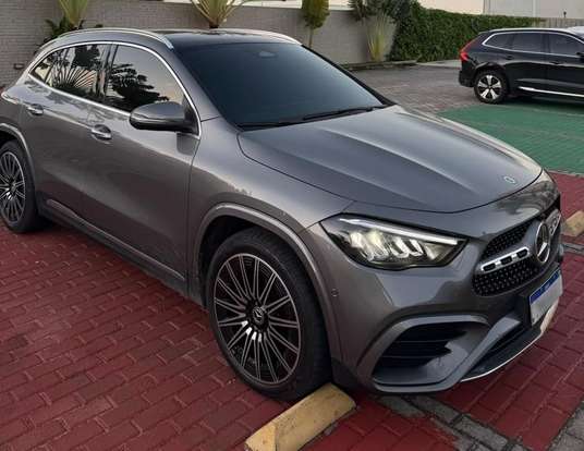 MERCEDES-BENZ-GLA 200-2025