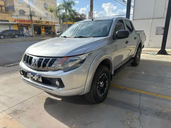 MITSUBISHI-L200 TRITON-2023