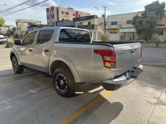 MITSUBISHI-L200 TRITON-2.4 16V TURBO DIESEL SPORT GLS CD 4P 4X4 AUTOMÁTICO MITSUBISHI-L200 TRITON-2023