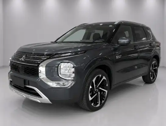 MITSUBISHI-OUTLANDER-2025