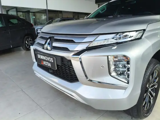 MITSUBISHI PAJERO SPORT 2.4 16V MIVEC TURBO DIESEL HPE-S AWD AUTOMÁTICO MITSUBISHI PAJERO SPORT 2.4 16V MIVEC TURBO DIESEL HPE-S AWD AUTOMÁTICO