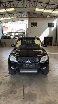 MITSUBISHI-PAJERO TR4-2010
