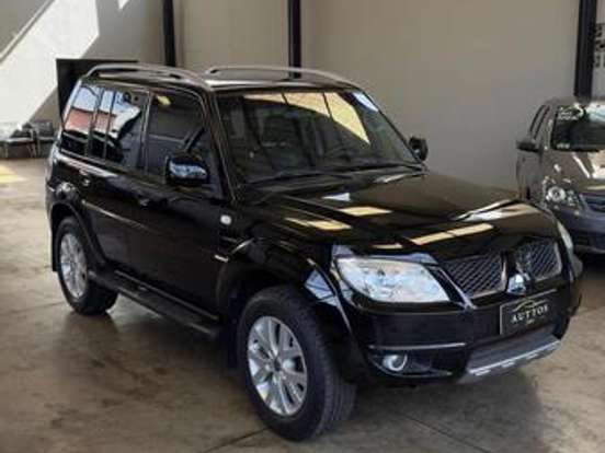 MITSUBISHI-PAJERO TR4-2.0 4X4 16V 140CV FLEX 4P AUTOMÁTICO MITSUBISHI-PAJERO TR4-2010