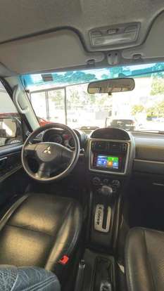 MITSUBISHI-PAJERO TR4-2010