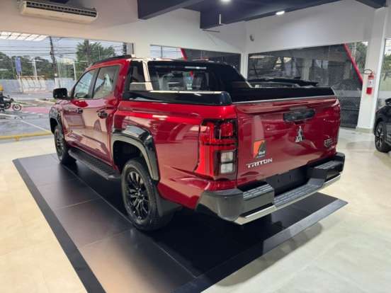 MITSUBISHI-TRITON-2.4 BITURBO DIESEL CD HPE 4X4 AUTOMÁTICO MITSUBISHI-TRITON-2026