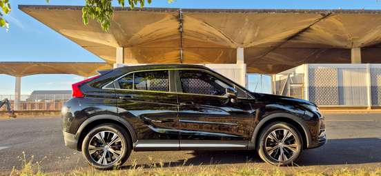 MITSUBISHI-ECLIPSE CROSS-1.5 MIVEC TURBO GASOLINA HPE-S S-AWC CVT MITSUBISHI-ECLIPSE CROSS-2021