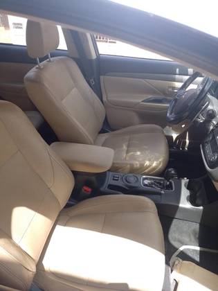 MITSUBISHI OUTLANDER 2.0 16V GASOLINA 4P AUTOMÁTICO