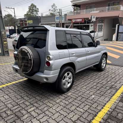 MITSUBISHI-PAJERO TR4-2008
