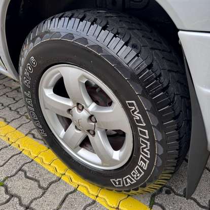 MITSUBISHI-PAJERO TR4-2008