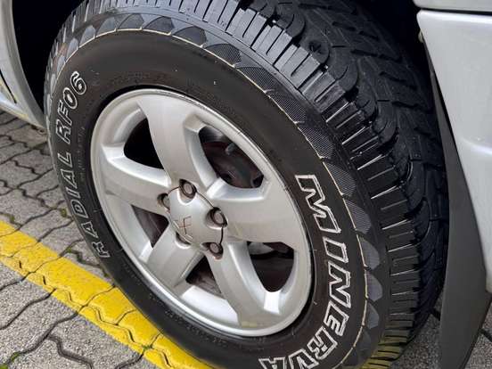 MITSUBISHI-PAJERO TR4-2.0 4X4 16V 131CV GASOLINA 4P AUTOMÁTICO MITSUBISHI-PAJERO TR4-2008