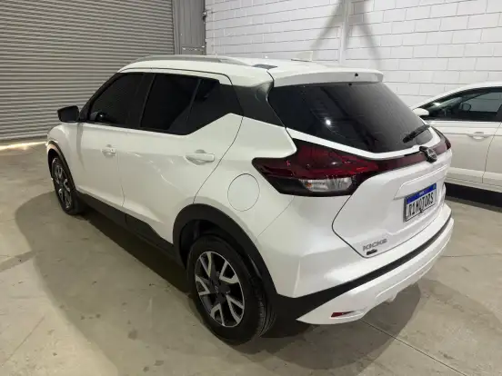 NISSAN-KICKS-2024