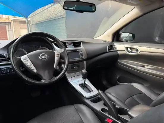NISSAN-SENTRA-2014