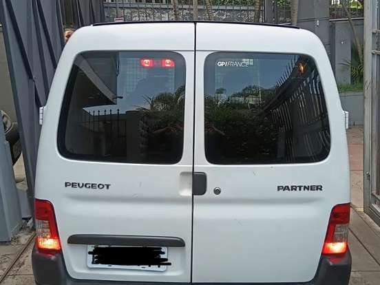 PEUGEOT-PARTNER-1.6 FURGÃO 800KG 16V FLEX 3P MANUAL PEUGEOT-PARTNER-2019