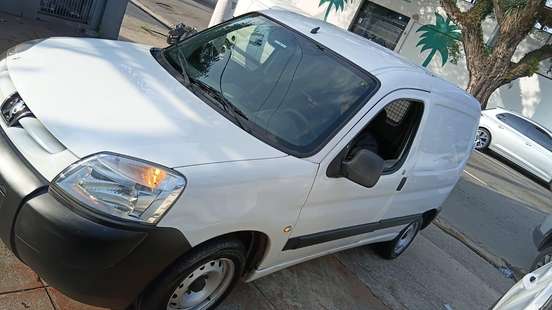 PEUGEOT-PARTNER-2019