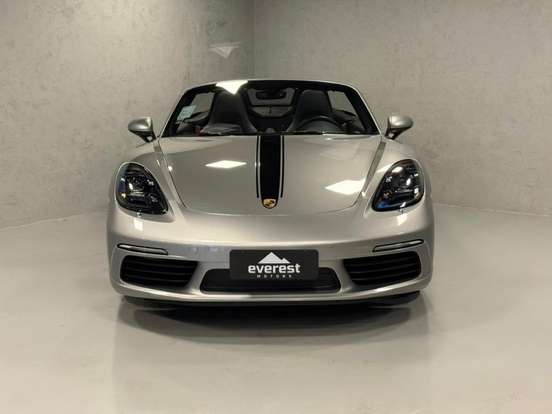 PORSCHE-718-2024