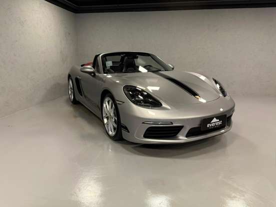 PORSCHE-718-2024