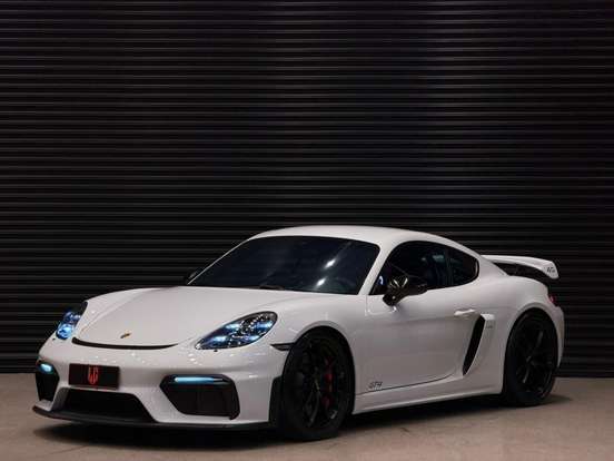 PORSCHE-718-2021